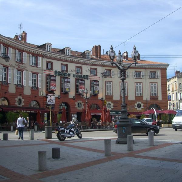 Image de la place Denis Dussoub à Limoges
